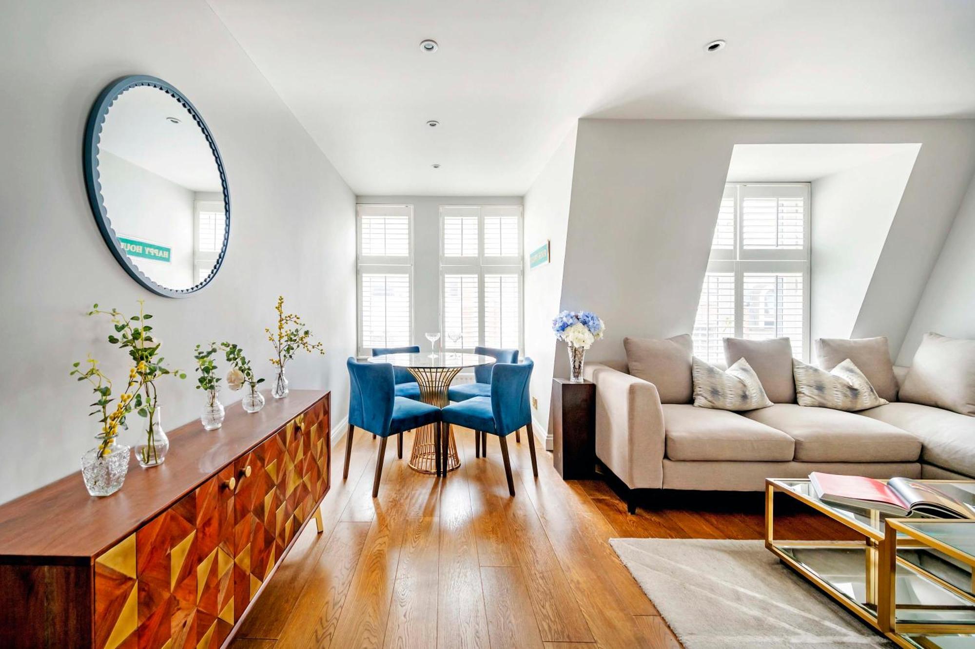 The Mayfair Marvel- By Out Of Office Lifestyle Londra