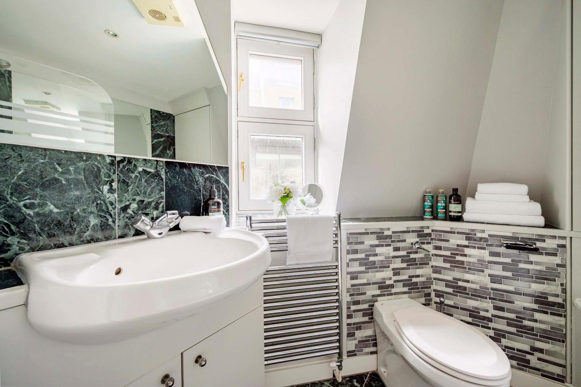Appartamento The Mayfair Marvel- By Out Of Office Lifestyle